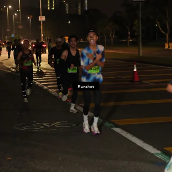 Runner Photo 5637879