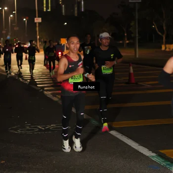 Runner Photo 5637894