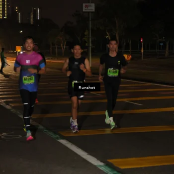 Runner Photo 5637917