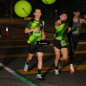 Runner Photo 5638055