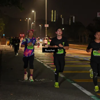 Runner Photo 5639045