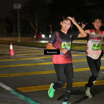 Runner Photo 5639172