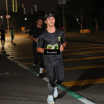 Runner Photo 5639240