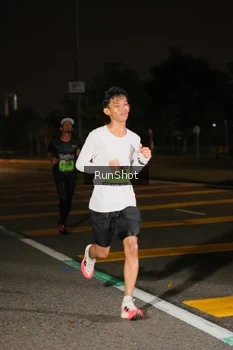 Runner Photo 5639333