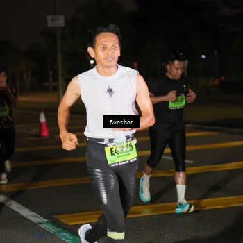 Runner Photo 5639403