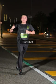 Runner Photo 5639600
