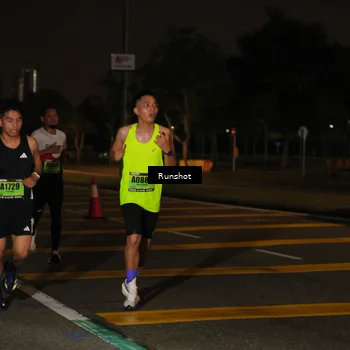 Runner Photo 5639791