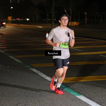 Runner Photo 5640170