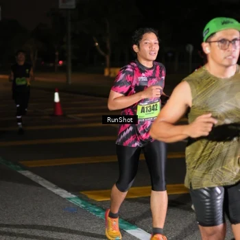 Runner Photo 5640376
