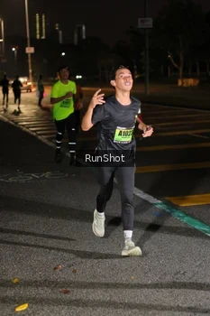 Runner Photo 5640597