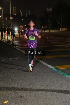 Runner Photo 5641045