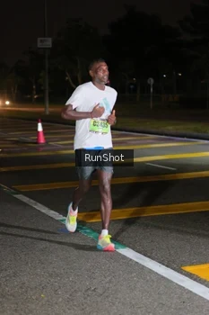 Runner Photo 5641114