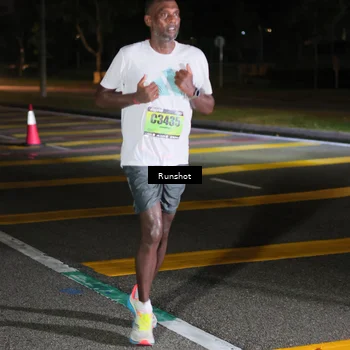 Runner Photo 5641117