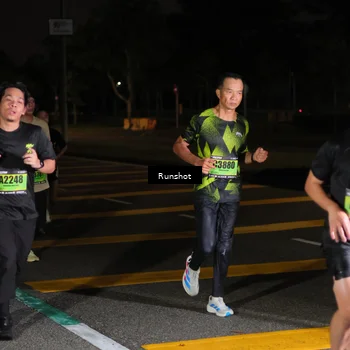 Runner Photo 5641821