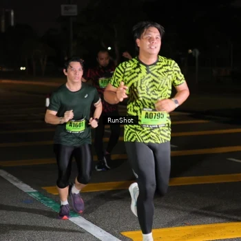Runner Photo 5642033