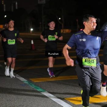 Runner Photo 5642080