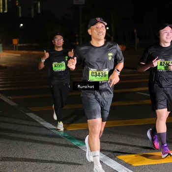 Runner Photo 5642098