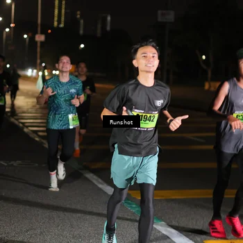 Runner Photo 5642150