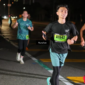 Runner Photo 5642156