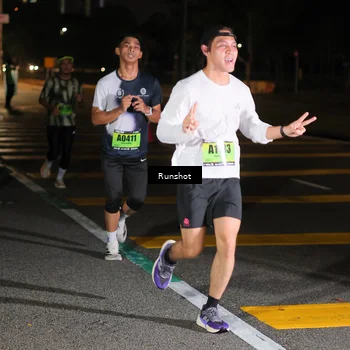 Runner Photo 5642298