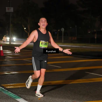 Runner Photo 5642437