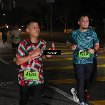 Runner Photo 5642864