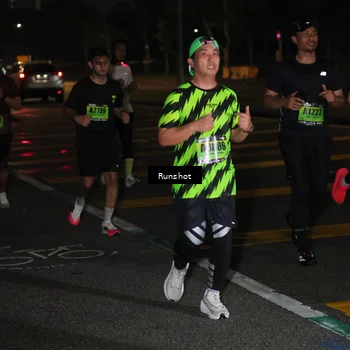 Runner Photo 5643004