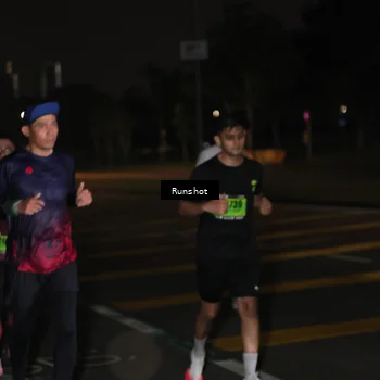 Runner Photo 5643012