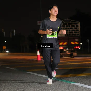 Runner Photo 5643172