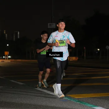 Runner Photo 5643344