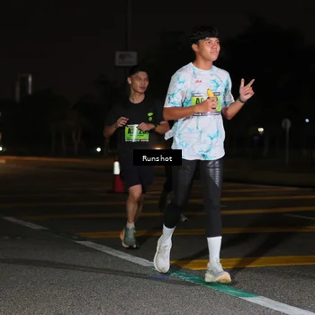 Runner Photo 5643357
