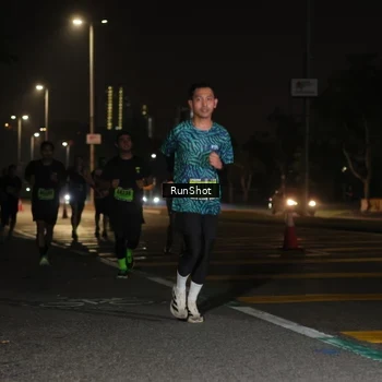Runner Photo 5643395