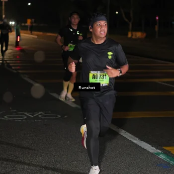 Runner Photo 5643569