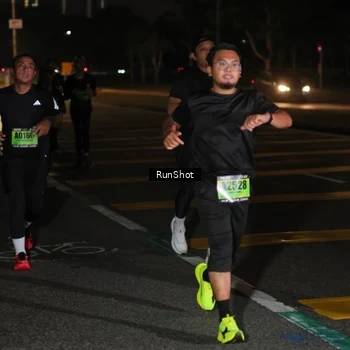 Runner Photo 5643873