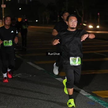 Runner Photo 5643880