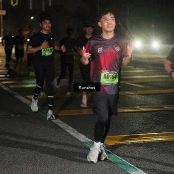 Runner Photo 5645083