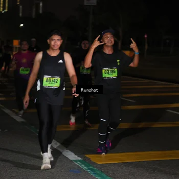 Runner Photo 5645367