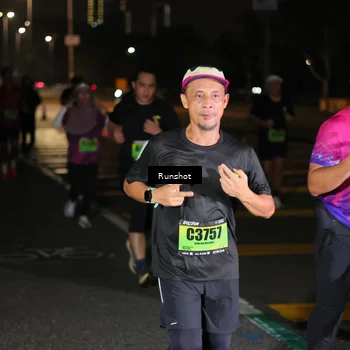 Runner Photo 5645412