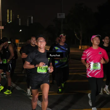 Runner Photo 5645692