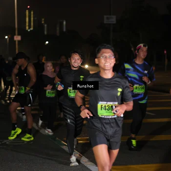 Runner Photo 5645704
