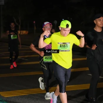Runner Photo 5645823