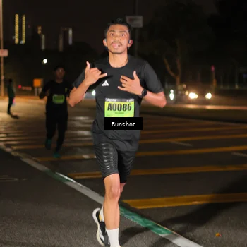 Runner Photo 5646200