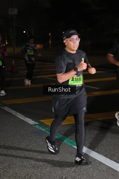 Runner Photo 5646471