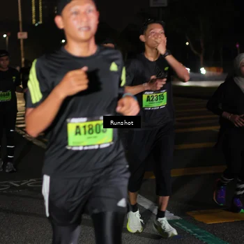 Runner Photo 5647010