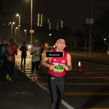 Runner Photo 5647173