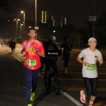 Runner Photo 5647202