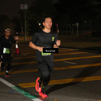 Runner Photo 5647256