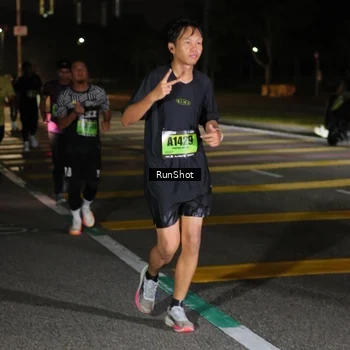 Runner Photo 5648006