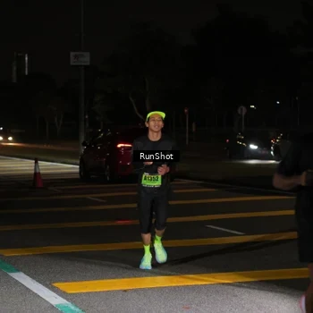 Runner Photo 5648012