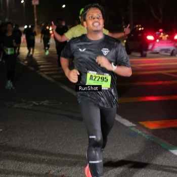 Runner Photo 5648240
